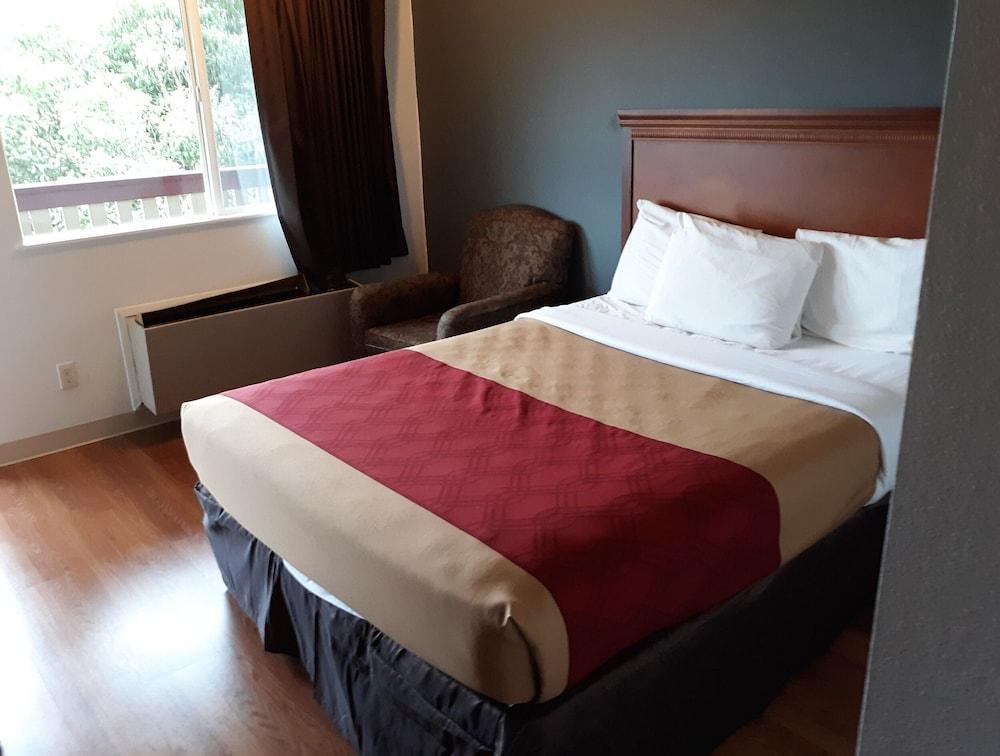 Oyo Hotel Chehalis I-5 South מראה חיצוני תמונה