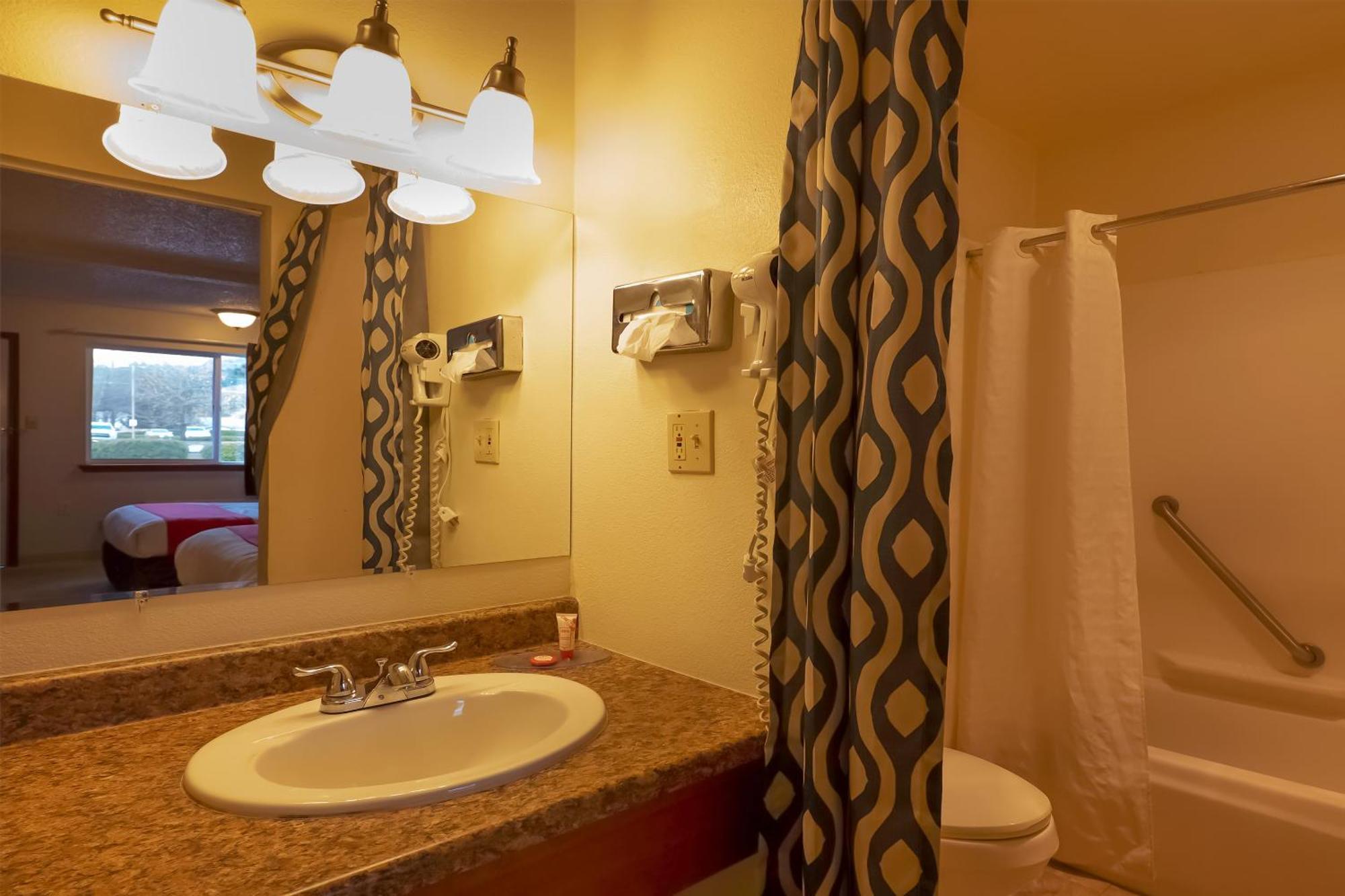 Oyo Hotel Chehalis I-5 South מראה חיצוני תמונה