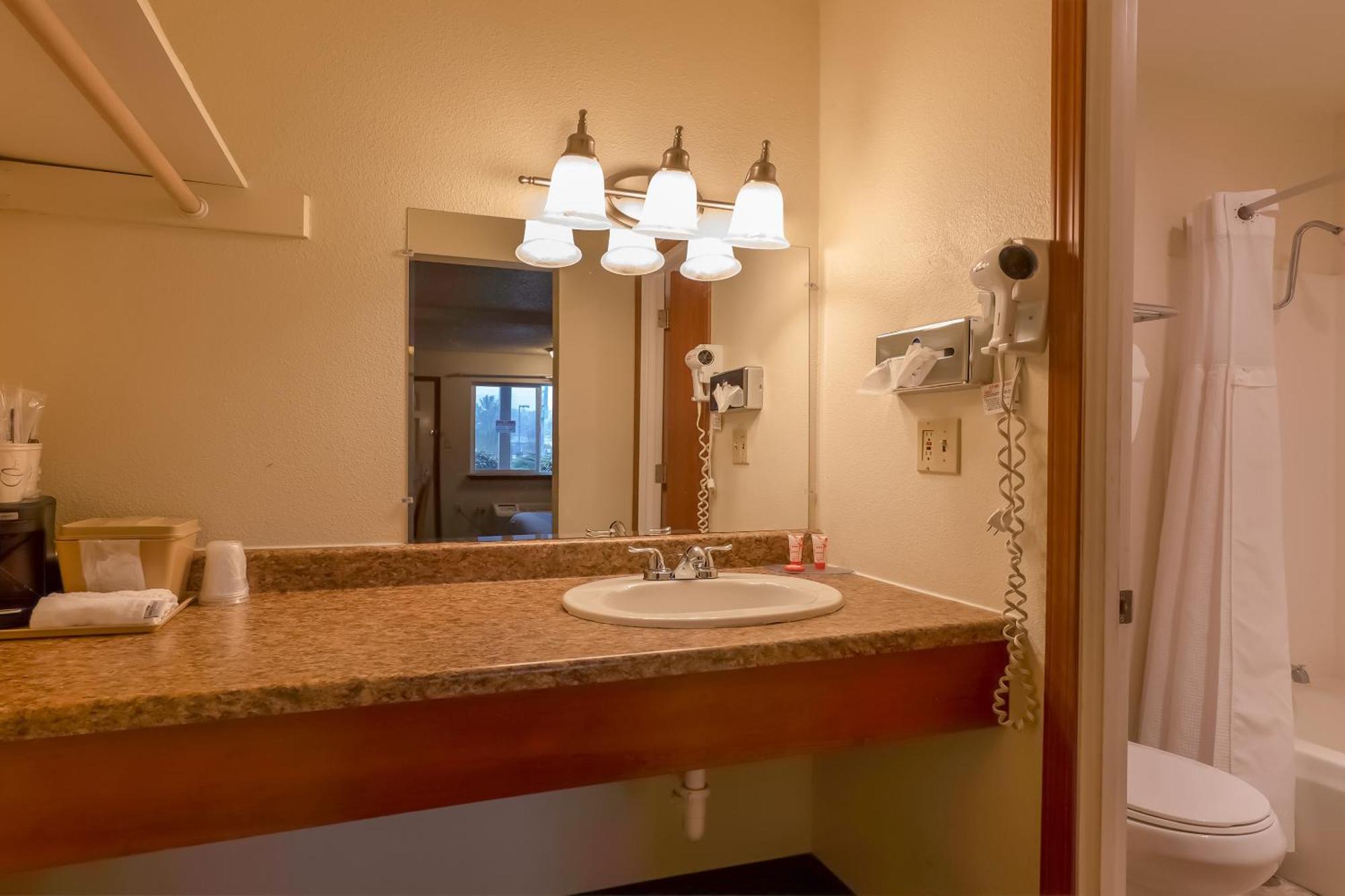 Oyo Hotel Chehalis I-5 South מראה חיצוני תמונה